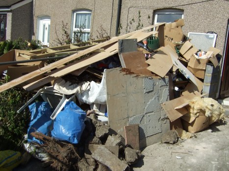 Various types of commercial skips available for hire